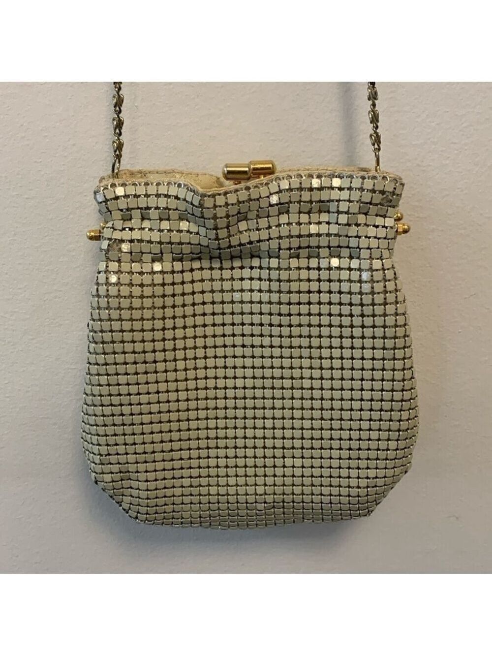 Vintage Heys Canada purse enamel metal mesh evening clutch cream gold hardware